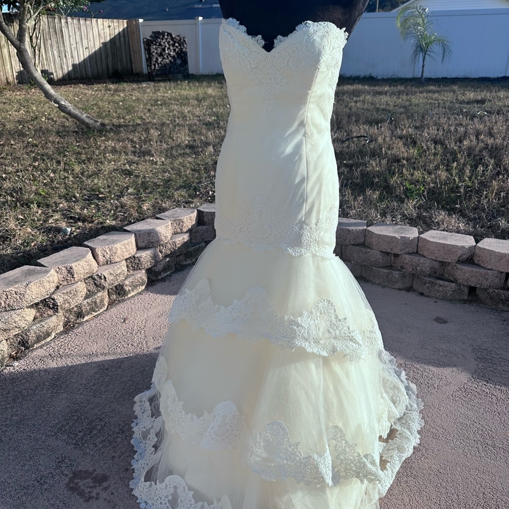 Tara Keely Ivory Wedding Dress - Street Size 6-8